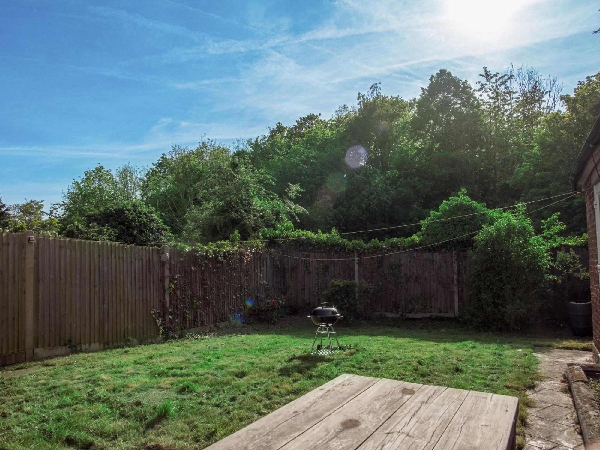 Luxe 5 Bed Bungalow In Snodland, Medway, Kent 外观 照片